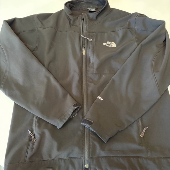 The North Face Men's Black Performance Jacket. Size XL - Picture 7 of 10